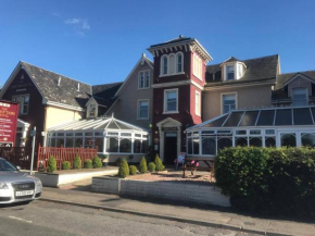 Гостиница Chieftain Hotel  Инвернесс